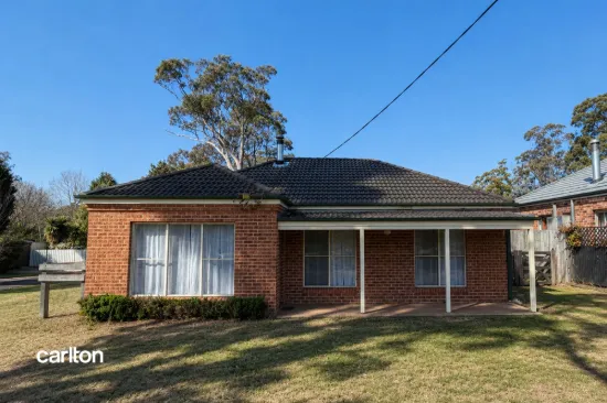 9 Renwick Dr, Balaclava, NSW 2575