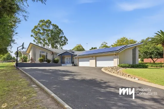 9 Rofe Place, Grasmere, NSW 2570