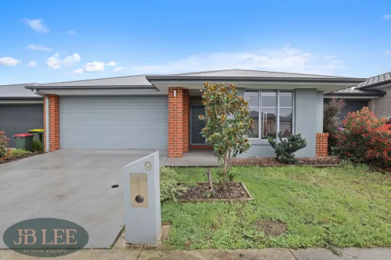 9 Sadleria Street, Drouin, Vic 3818