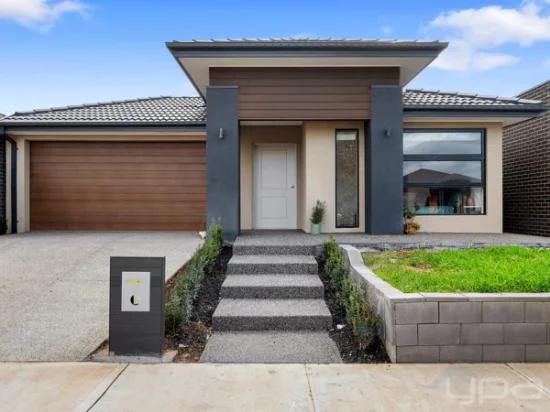 9 Sanctum Drive, Weir Views, Vic 3338 - For Rent