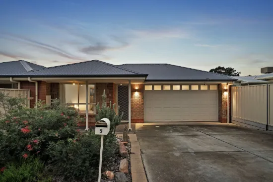 9 Scott Avenue, Clovelly Park, SA 5042