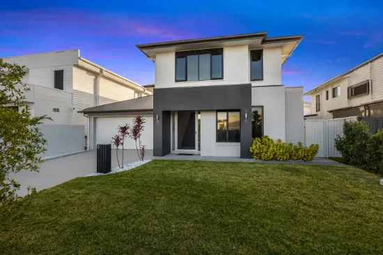 9 Shoalwater Circuit, Pelican Waters, Qld 4551