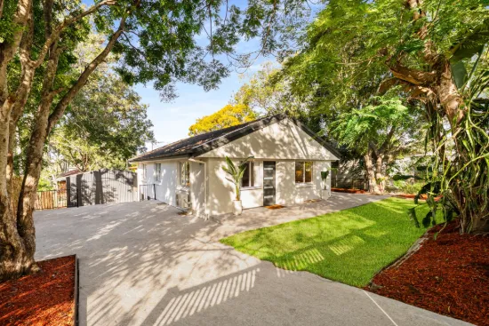 9 Skyline Drive, Kingston, Qld 4114