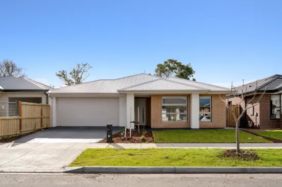 9 Stingray St, Armstrong Creek, Vic 3217