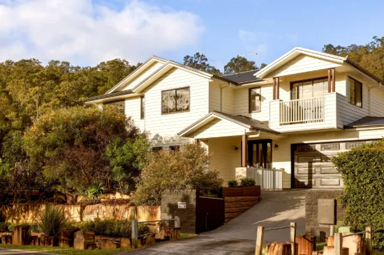 9 Stonehawke Place, The Gap, Qld 4061