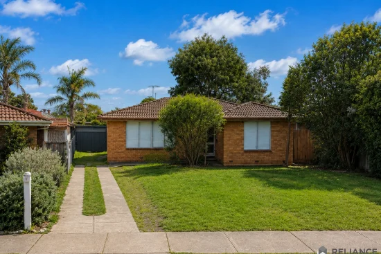 9 Sturt Road, Melton South, Vic 3338
