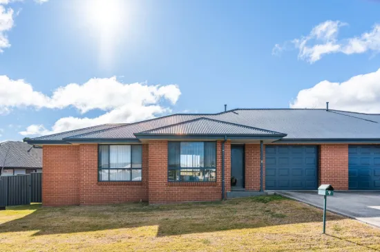 9 The Snowy Way, Orange, NSW 2800