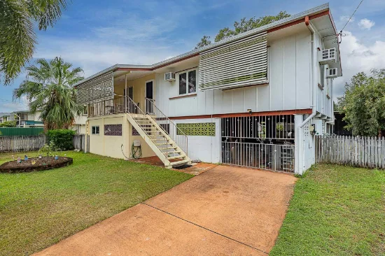 9 Undara Av, Cranbrook, Qld 4814