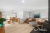 9 Warrawee Cct, Frankston, Vic 3199-Image