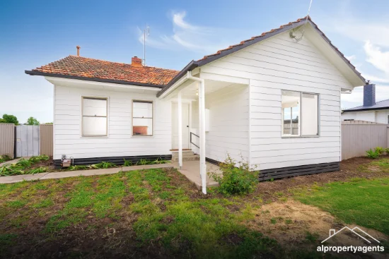 9 Wattle Street, Horsham, Vic 3400 - For Sale