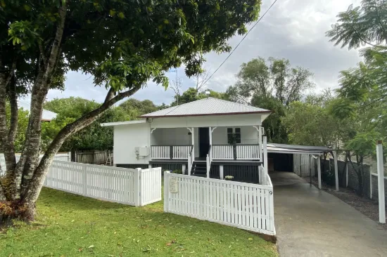 9 Webb Lane, Woodford, Qld 4514