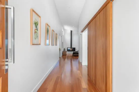 9 William Davies Drive, Figtree, NSW 2525