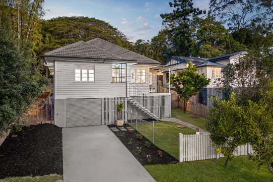 9 Woodridge Street, Moorooka, Qld 4105