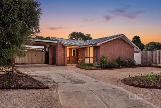 9 Yvonne Place, Melton West, Vic 3337