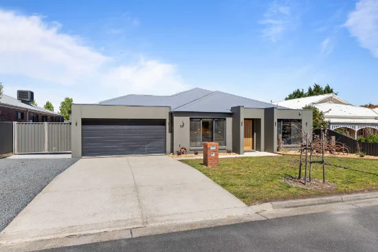 90 Alfredton Drive, Alfredton, Vic 3350