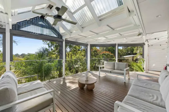 90 Avocado Street, Elanora, Qld 4221