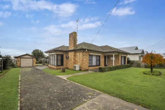 90 Baynes Street, Terang, Vic 3264