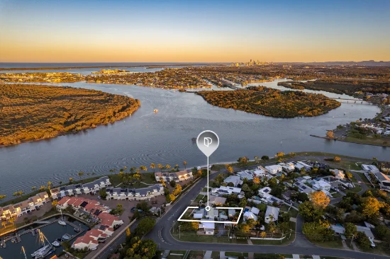 90 Boykambil Esplanade North, Hope Island, Qld 4212 - For Sale