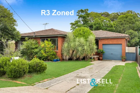 90 Carlisle Street, Ingleburn, NSW 2565