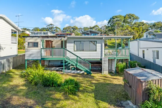 90 Coogee Street, Tuross Head, NSW 2537