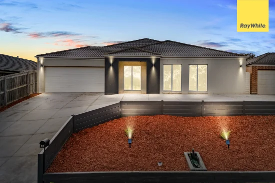 90 Dalray Crescent, Kurunjang, Vic 3337