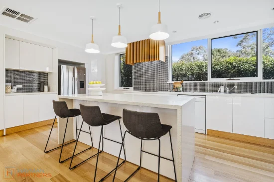 90 Dunstan Street, Curtin, ACT 2605