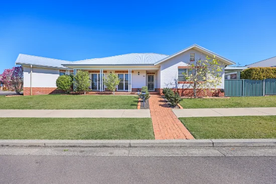 90 Grant Street, Tamworth, NSW 2340 - For Sale