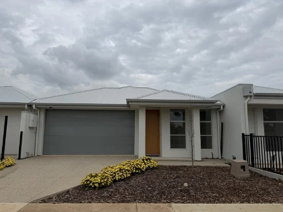 90 Greentree Bvd, Paralowie, SA 5108
