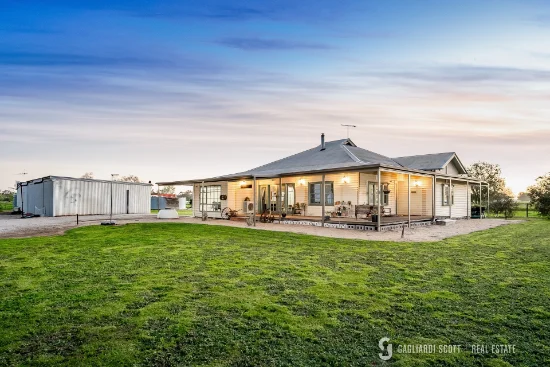 90 Okeefe Road, Pine Lodge, Vic 3631