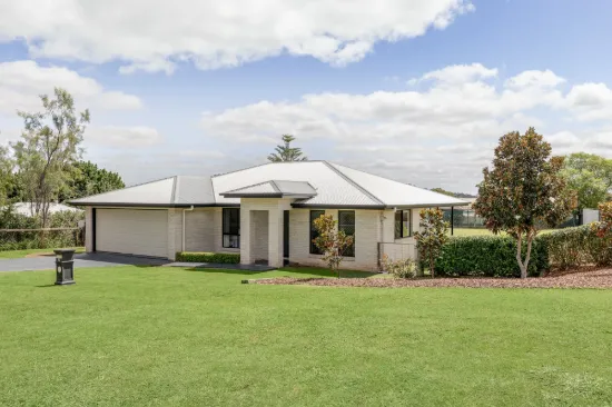 90 Peters Road, Meringandan West, Qld 4352