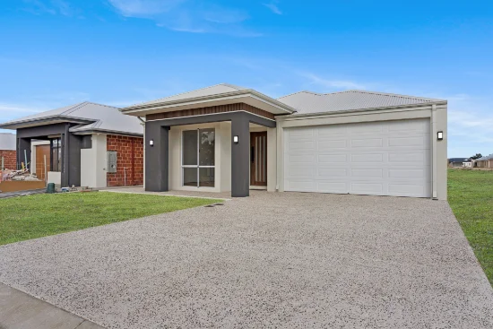 90 Sangria Boulevard, Southern River, WA 6110