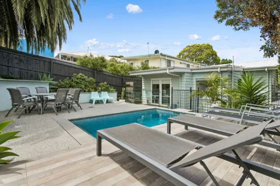 90 Seventh Avenue, Rosebud, Vic 3939