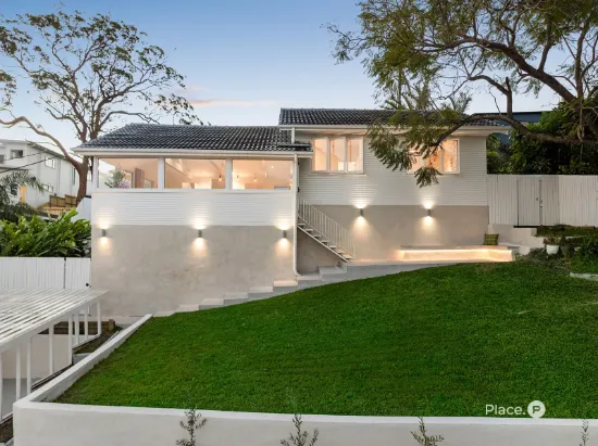90 The Promenade, Camp Hill, Qld 4152