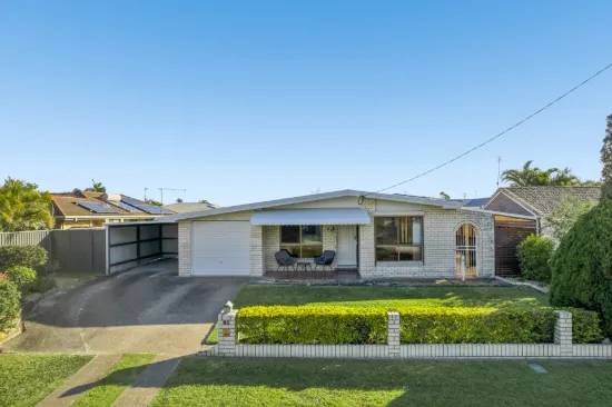 90 Wavell Avenue, Golden Beach, Qld 4551
