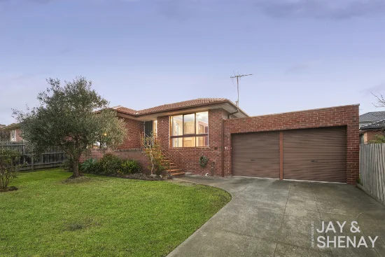 91 Chalcot Drive, Endeavour Hills, Vic 3802