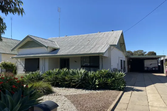 91 Jamouneau Street, Warracknabeal, Vic 3393
