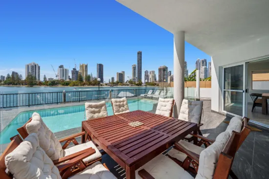 91 Stanhill Drive, Surfers Paradise, Qld 4217