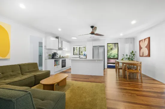 92 Cunning Road, Tanawha, Qld 4556