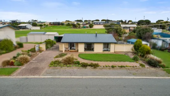 92 Esplanade, Point Turton, SA 5575