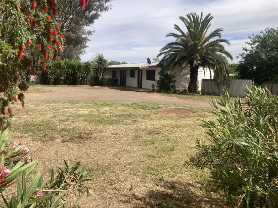 92 Gallipoli Street, Temora, NSW 2666