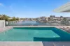 92 Gibraltar Drive, Isle Of Capri, Qld 4217