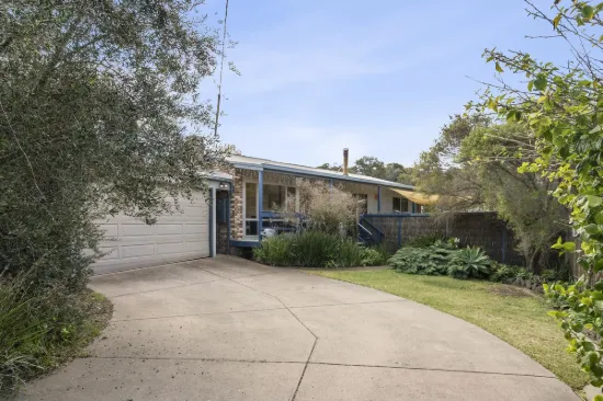 92 Harvey Road, St Leonards, Vic 3223
