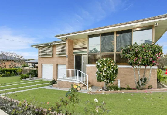 92 Morialta Street, Mansfield, Qld 4122
