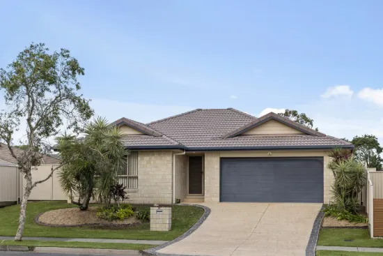 92 School Road, Wynnum West, Qld 4178