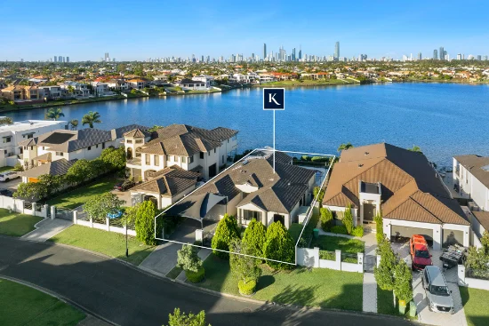 92 Sir Bruce Small Boulevard, Benowa Waters, Qld 4217