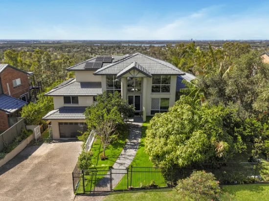 92 Tamworth Drive, Helensvale, Qld 4212