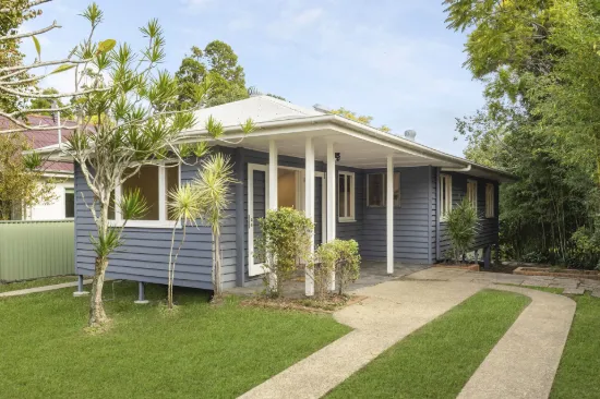 92 Taringa Parade, Indooroopilly, Qld 4068