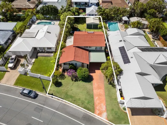 93 Burleigh Street, Burleigh Waters, Qld 4220