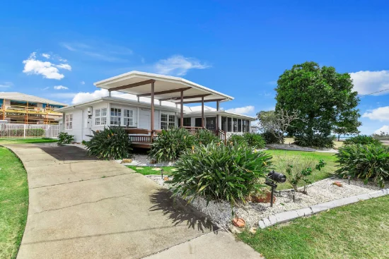 93 Esplanade, Point Vernon QLD 4655-Image