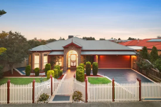 93 Shaftsbury Boulevard, Point Cook, Vic 3030